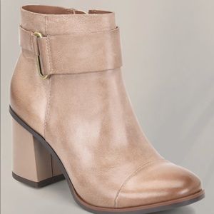 Korks Decola Taupe bootie- worn once